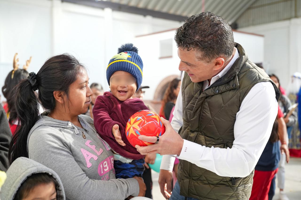 Nunca habíamos tenido un presidente tan cercano como Alfonso Sánchez García: Padres de familia de la capital